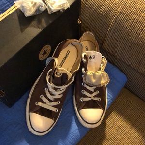 Double_tongued Converse sneakers, worn 2-3 times